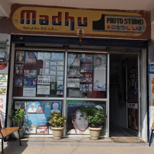 Madhu Photo Studio